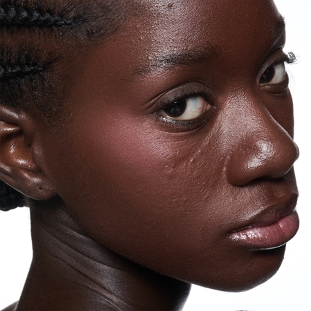 MAC Cosmetics Skinfinish Colourstruck rdečilo