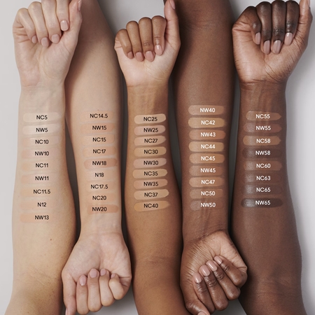 MAC Cosmetics Studio Radiance 24HR Luminous Lift Concealer Mini Liquid Concealer