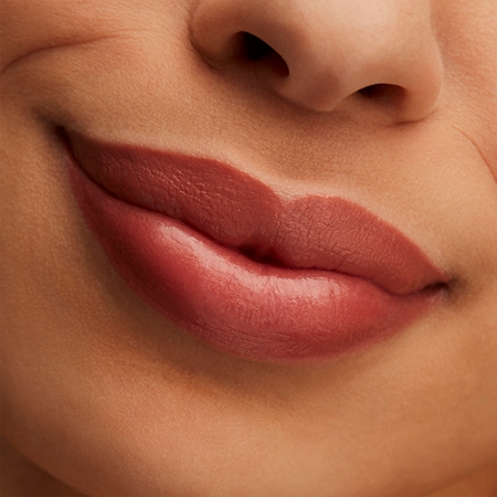 MAC Cosmetics Lustreglass Sheer-Shine Lipstick blizgūs lūpų dažai