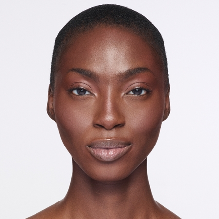 MAC Cosmetics Skinfinish Sunstruck Radiant Bronzer Bronzing Powder with brightening effect