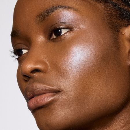 MAC Cosmetics Glow Play Bouncy Highlighter iluminador