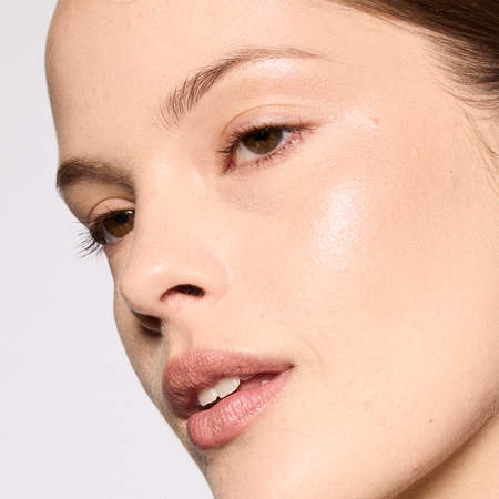 MAC Cosmetics Glow Play Bouncy Highlighter iluminator