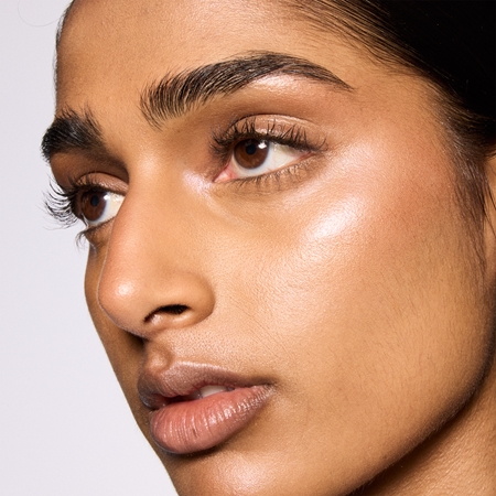 MAC Cosmetics Glow Play Bouncy Highlighter iluminator