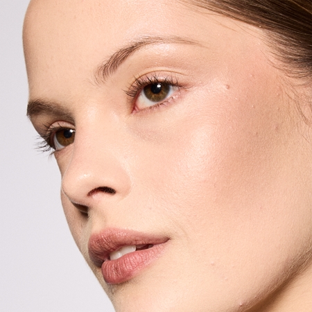MAC Cosmetics Glow Play Bouncy Highlighter Highlighter