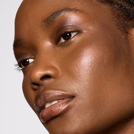 MAC Cosmetics Glow Play Bouncy Highlighter Highlighter