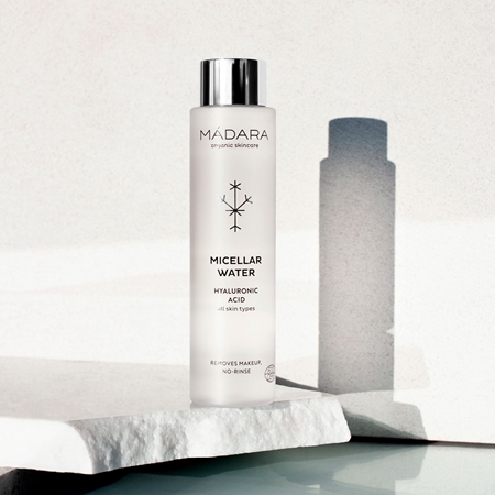 MÁDARA Cleansing Rensende micellar vand med hyaluronsyre