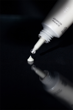 MÁDARA Time Miracle Reface Sleep & Peel sérum peeling suave para a noite com efeito rejuvenescedor