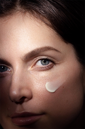 MÁDARA Time Miracle Reface Sleep & Peel sérum peeling suave para a noite com efeito rejuvenescedor