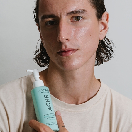 MÁDARA Acne gel lavant visage