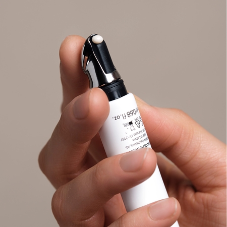 MÁDARA Time Miracle Wrinkle Resist creme de olhos antirrugas com aplicador