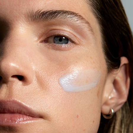MÁDARA Retinol Alternative Plant-Powered Serum Antifalten Serum