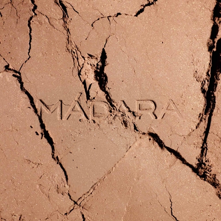 MÁDARA MIDSUMMER Mineral Bronzing Powder