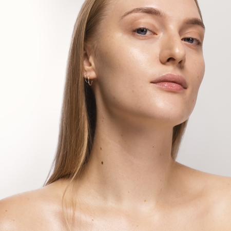 MÁDARA Hydra Glow Hyaluron Peptide Serum Hyaluronic Serum with peptides