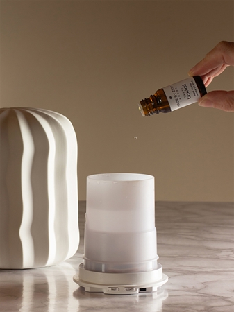 MADE BY ZEN Lina diffuseur d’huiles essentielles ultrasonique et humidificateur d’air en céramique