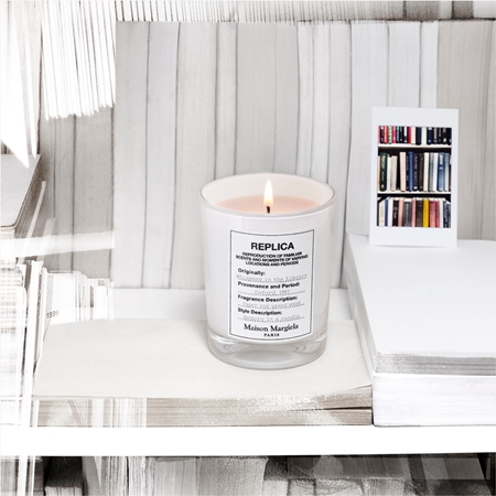 Maison Margiela REPLICA Whispers in the Library vonná svíčka