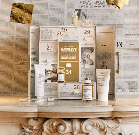 Maison Margiela 7 DAYS calendario con conto alla rovescia per l'anno nuovo unisex