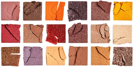 Makeup Revolution X Sebile paletka pudrových očních stínů