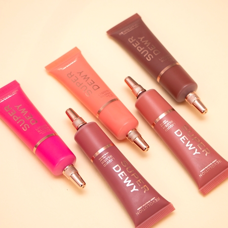 Makeup Revolution Superdewy tekuće rumenilo
