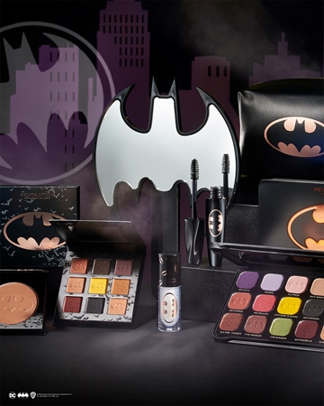 Makeup Revolution DC Collection X Batman™ mascara volumateur et allongeant
