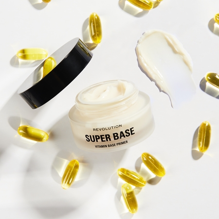 Makeup Revolution Super Base Fuktgivande sminkprimer