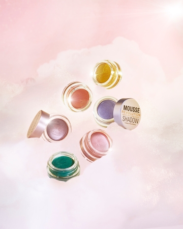 Makeup Revolution Mousse кремави сенки са очи