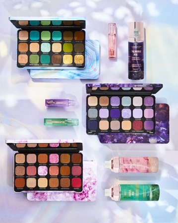 Makeup Revolution Crystal Aura Forever Flawless Acu ēnu palete