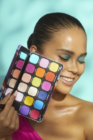 Makeup Revolution Forever Flawless paleta očních stínů