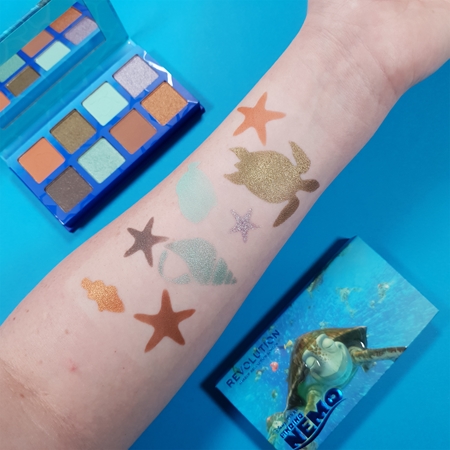 Makeup Revolution X Finding Nemo eyeshadow palette