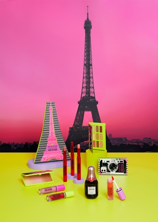 Makeup Revolution X Emily In Paris Acu ēnu palete