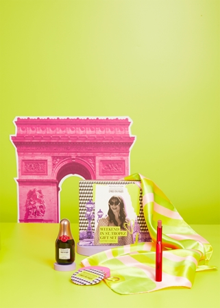 Makeup Revolution X Emily In Paris coffret cadeau teinte Weekend In St.Tropez