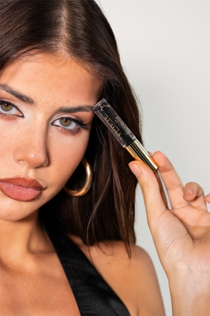 Makeup Revolution X Alagia It Brows Kulmugeel