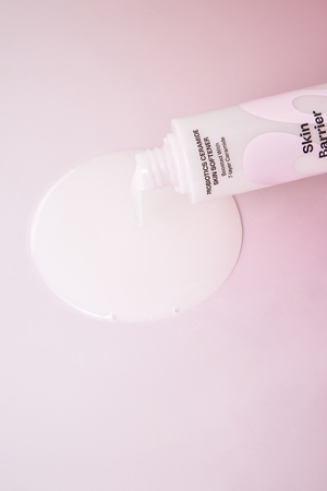 MAMONDE Skin Barrier Probiotics Ceramide Skin Softener Soothing And Hydrating Toner to strengthen the skin barrier