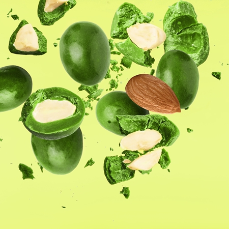 Matcha Tea Mandle v Matcha Tea čokoládě ořechy v polevě s matchou