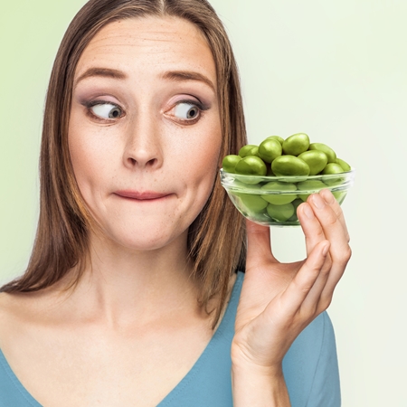 Matcha Tea Mandle v Matcha Tea čokoládě ořechy v polevě s matchou