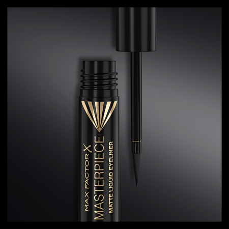 Max Factor Masterpiece eyeliner rezistent la apa cu efect matifiant