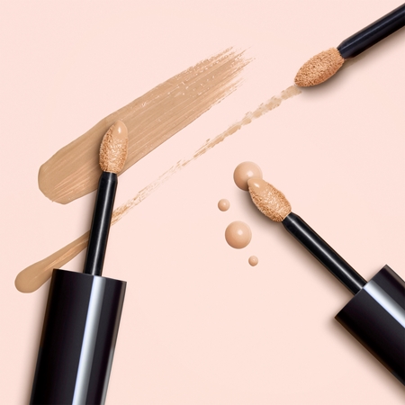 Max Factor Facefinity Lasting Blur rozjasňujúci korektor s SPF