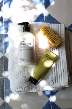MAX Benjamin Lemongrass & Ginger mléko na ruce a tělo