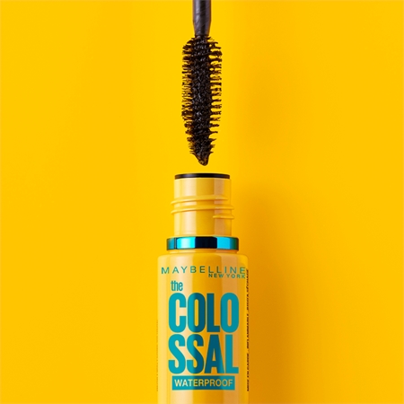 MAYBELLINE NEW YORK The Colossal voděodolná řasenka pro objem