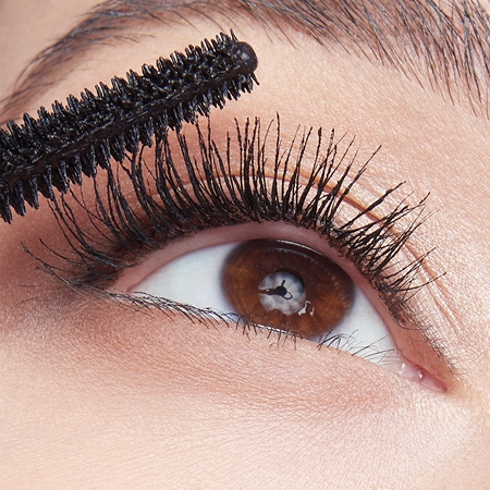 MAYBELLINE NEW YORK Ciglia sensazionali Sky High mascara volumizzante e allungante