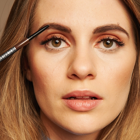 MAYBELLINE NEW YORK Express Brow lápis automático para sobrancelhas