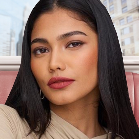 MAYBELLINE NEW YORK Lifter Liner creion contur buze cu efect de hidratare