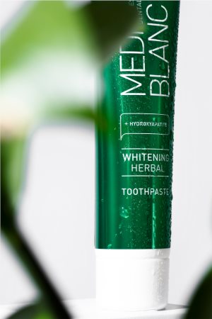 MEDIBLANC Whitening Herbal зубна паста на основі лікарських рослин з відбілюючим ефектом