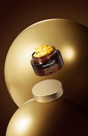 medicube Deep Vita C Capsule Cream Brightening Cream for Skin with Hyperpigmentation