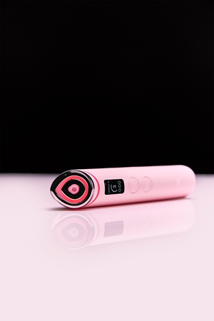 medicube Age-R Booster Pro multipurpose device for regeneration and nourishment of your skin