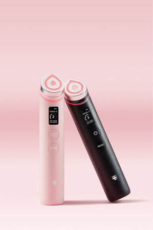 medicube Age-R Booster Pro multipurpose device for regeneration and nourishment of your skin