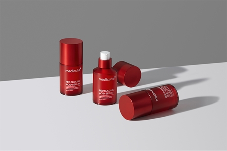 medicube Red Succinic Acid Serum Brightening Serum with moisturising effect