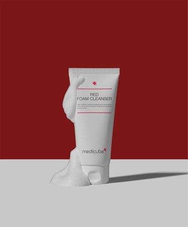medicube Red Foam Cleanser Deep-Cleansing Mousse with soothing effect
