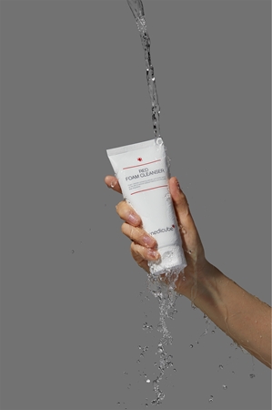 medicube Red Foam Cleanser Deep-Cleansing Mousse with soothing effect