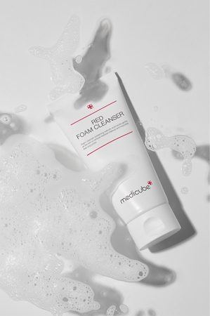 medicube Red Foam Cleanser Deep-Cleansing Mousse with soothing effect