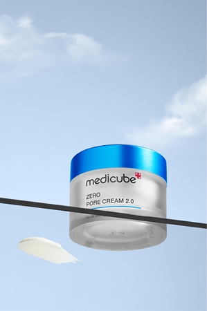 medicube Zero Pore Cream 2.0 Moisturizing Facial Cream to minimise pores